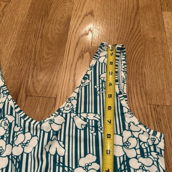 Title Nine Dream V-Neck Green & White Stripe Floral Dress Size M Hiking Outdoors - Picture 11 of 11
